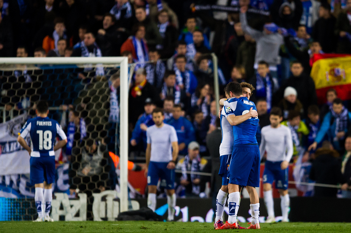 瓦伦西亚赢得头锤胜,贝蒂斯难捉人数 瓦伦西亚赢得头锤胜,贝蒂斯难捉人数