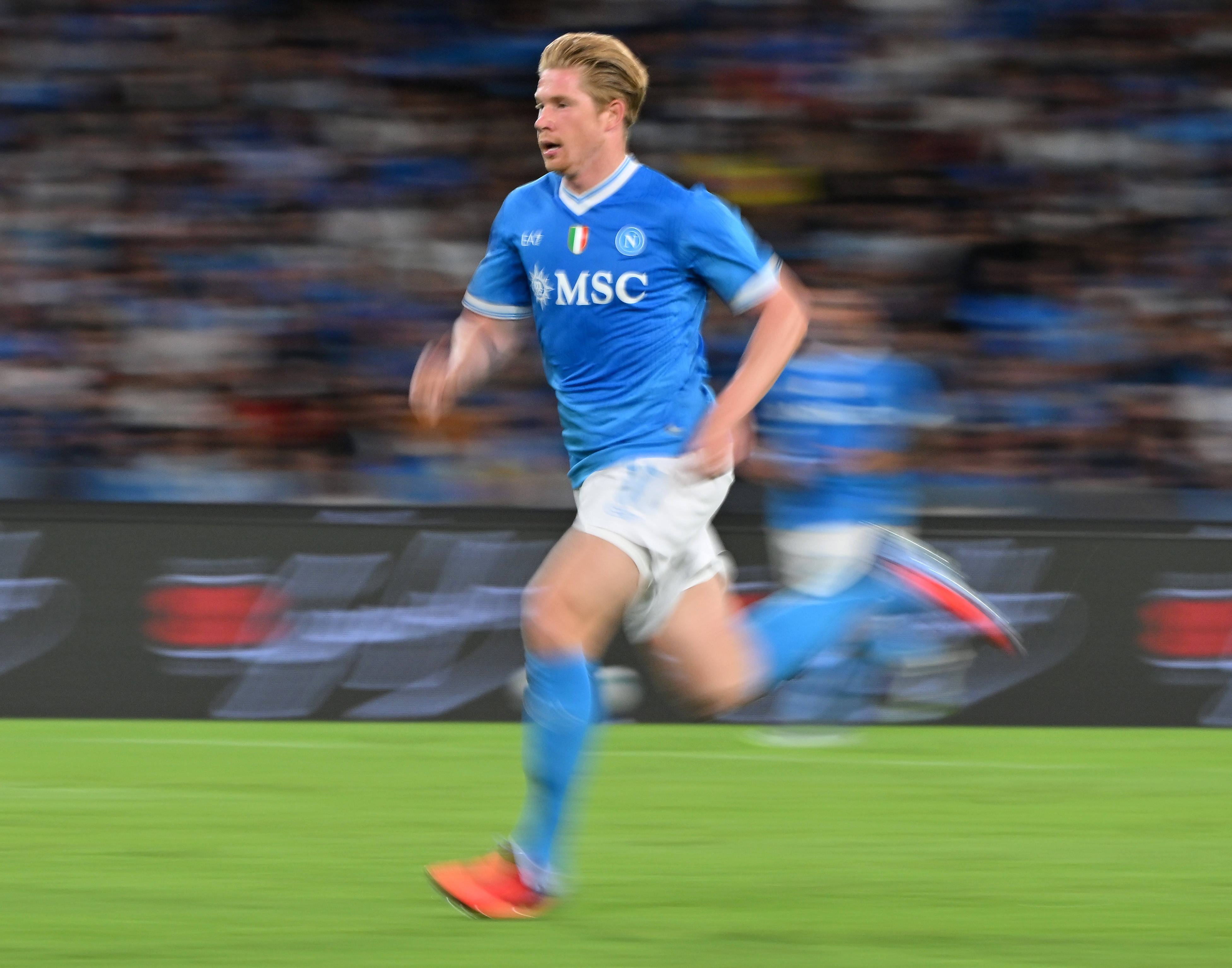 包含那不勒斯客场挑战卡利亚里,全力争胜的词条 包含那不勒斯客场挑战卡利亚里,全力争胜的词条