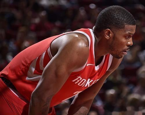 火箭大胜黄蜂,约翰逊砍下25分 火箭大胜黄蜂,约翰逊砍下25分