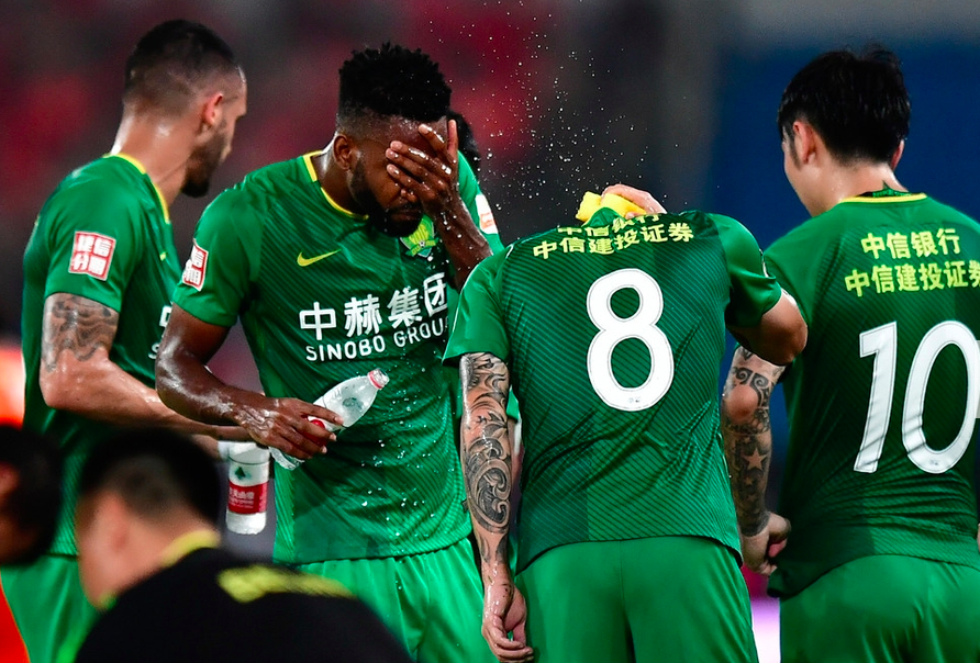 熊猫体育app-包含苏宁迎战国安：坚守主场，实力全面备战争胜的词条