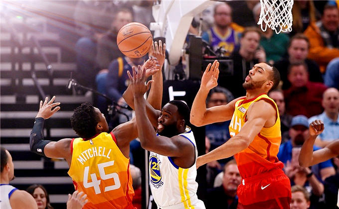 爵士队连胜晋级,望逆袭下一轮比赛的简单介绍 爵士队连胜晋级,望逆袭下一轮比赛的简单介绍