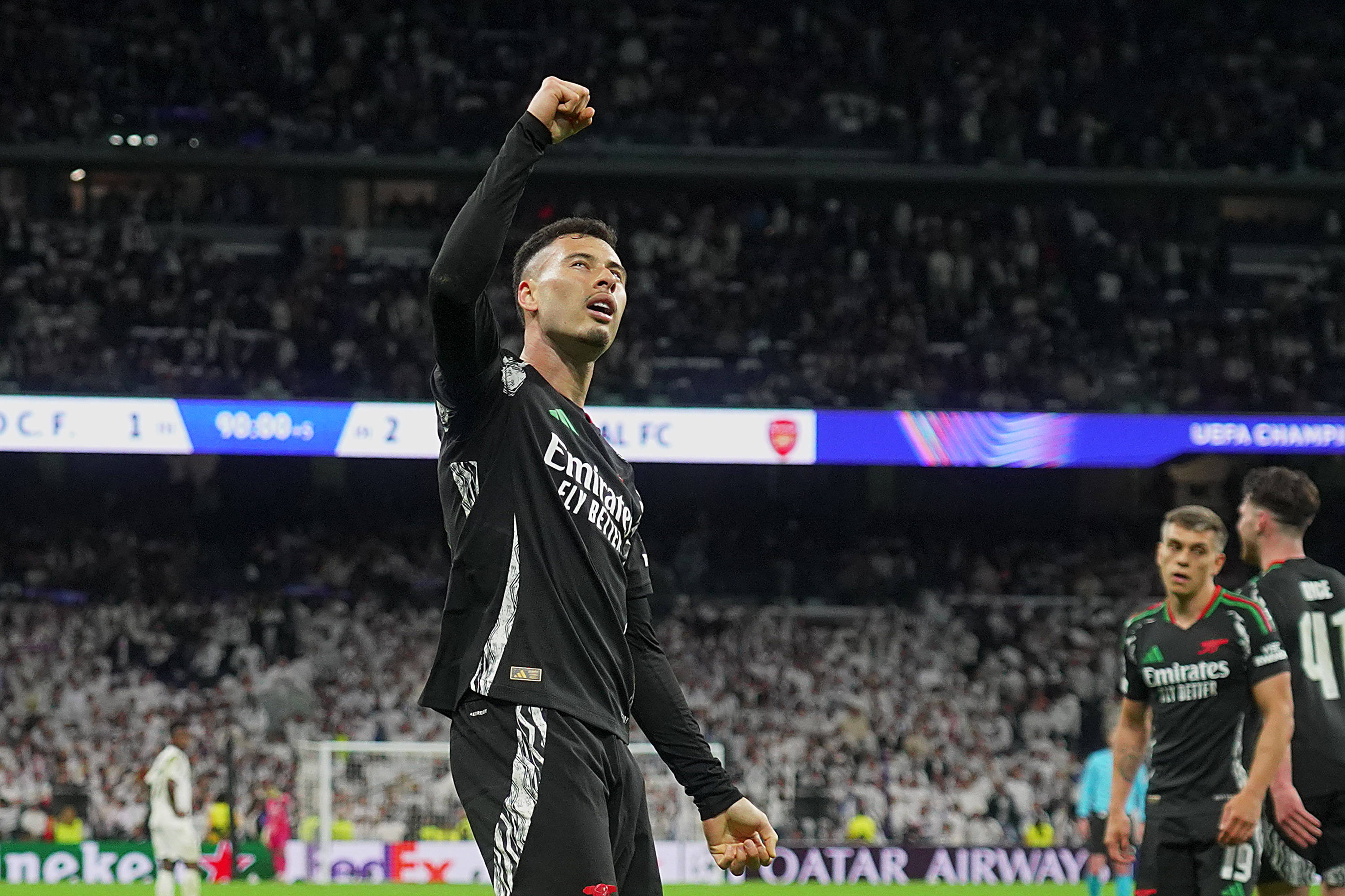 包含阿森纳终场绝杀哈德斯菲尔德,排名升至前四的词条 包含阿森纳终场绝杀哈德斯菲尔德,排名升至前四的词条