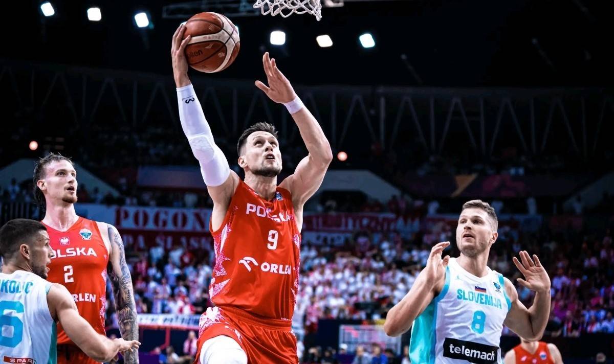 波兰男篮爆冷巴西男篮，瓦兰丘纳斯送出助攻