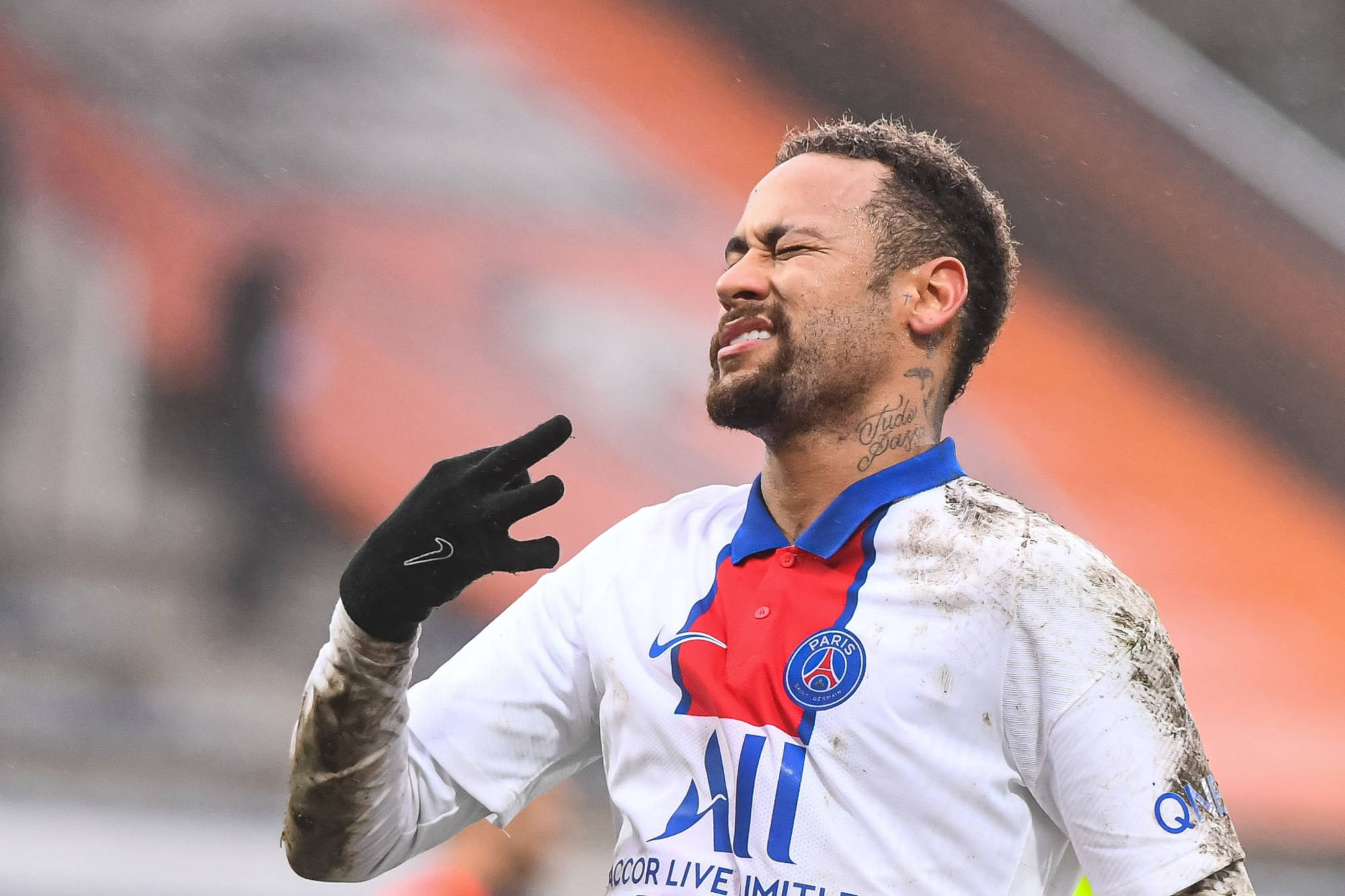 巴黎客场轻松踢,暂时排名榜首的简单介绍 巴黎客场轻松踢,暂时排名榜首的简单介绍